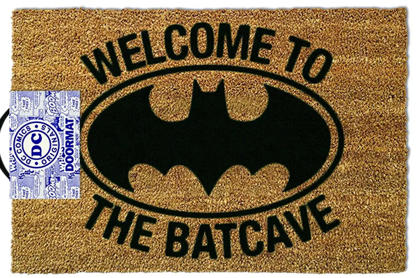 Felpudo inspirado en la batcueva de Batman